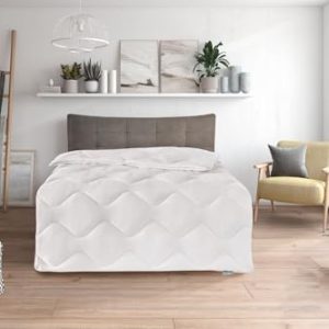 Traumnacht Comfy Cotton 4-Jahreszeiten Bettdecke, Weiß, waschbar, für besonderen Schlafkomfort, 135 x 200 cm