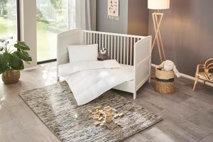 Traumnacht Daune Kinderbettenset 100x135cm – Luxus mit Öko-Tex und atmungsaktivem Baumwollbezug für ganzjährigen Komfort
